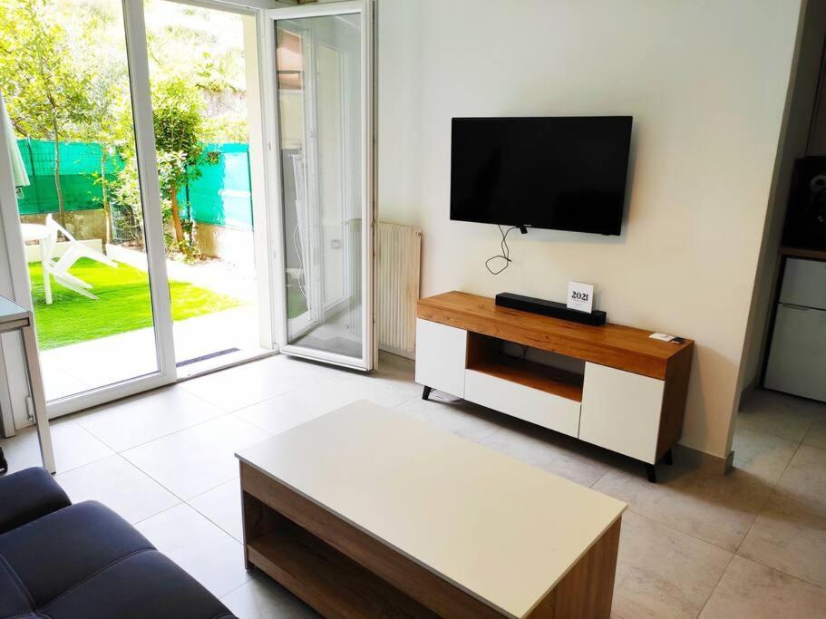 Menton, Appartement/Jardin, Proche Mer Et Centre Esterno foto